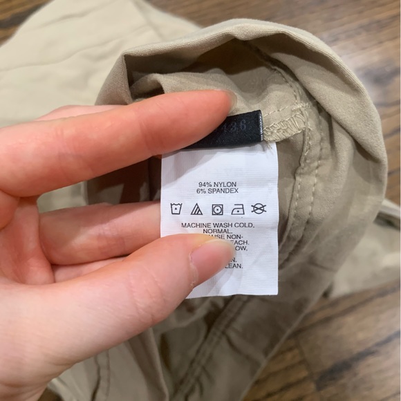 Good Condition Women’s Oakley Shorts Size 2 Tan Colour - Picture 9 of 10